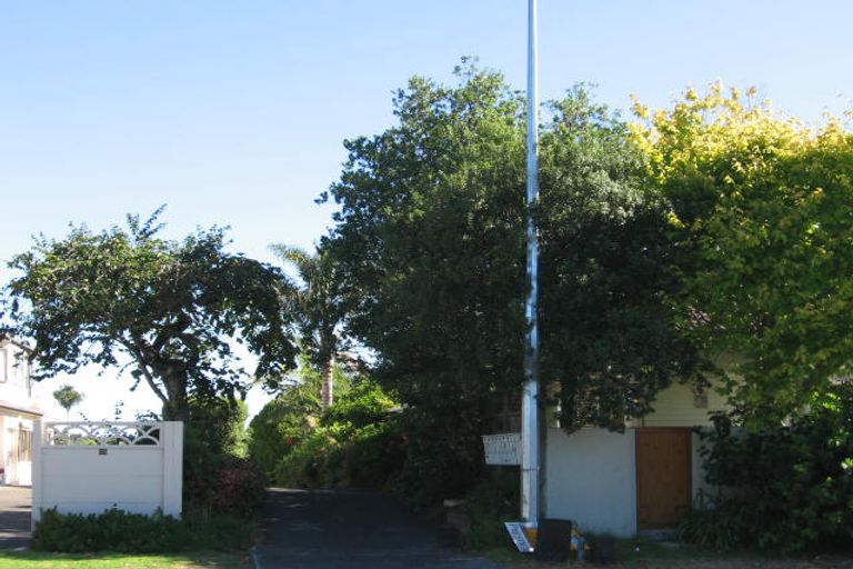 Photo of property in 8/34 Kitchener Road, Milford, Auckland, 0620