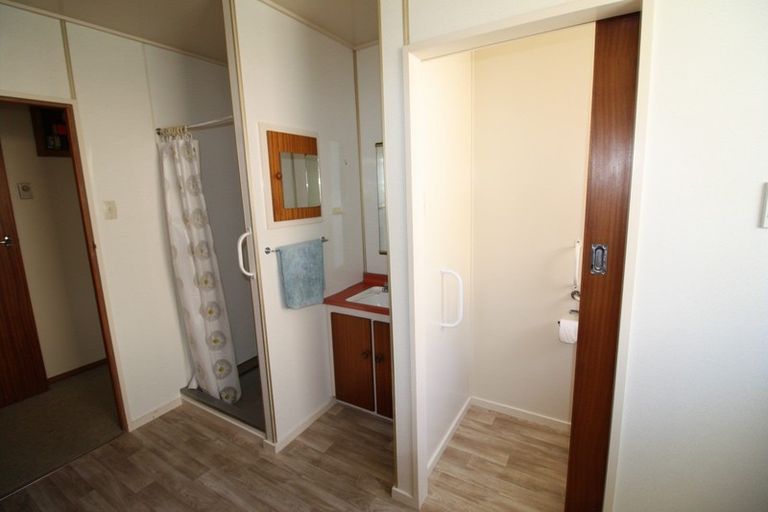 Photo of property in 76d Church Street, Mosgiel, 9024