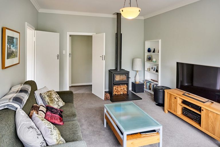 Photo of property in 372 Muritai Road, Eastbourne, Lower Hutt, 5013