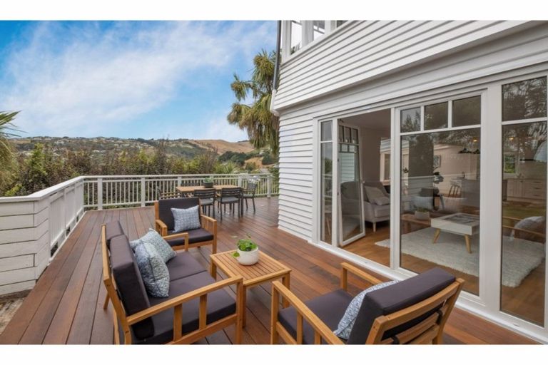 Photo of property in 1/17b Cracroft Terrace, Cashmere, Christchurch, 8022