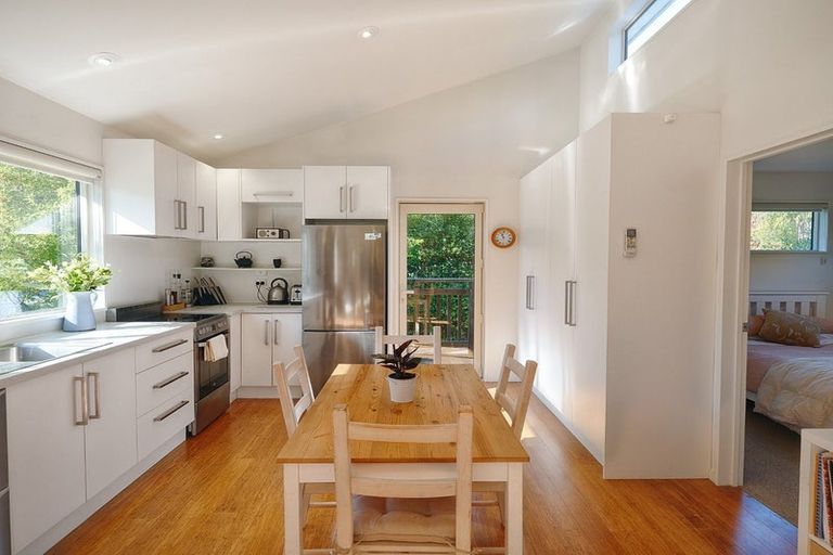 Photo of property in 15 Port Hills Road, Heathcote Valley, Christchurch, 8022