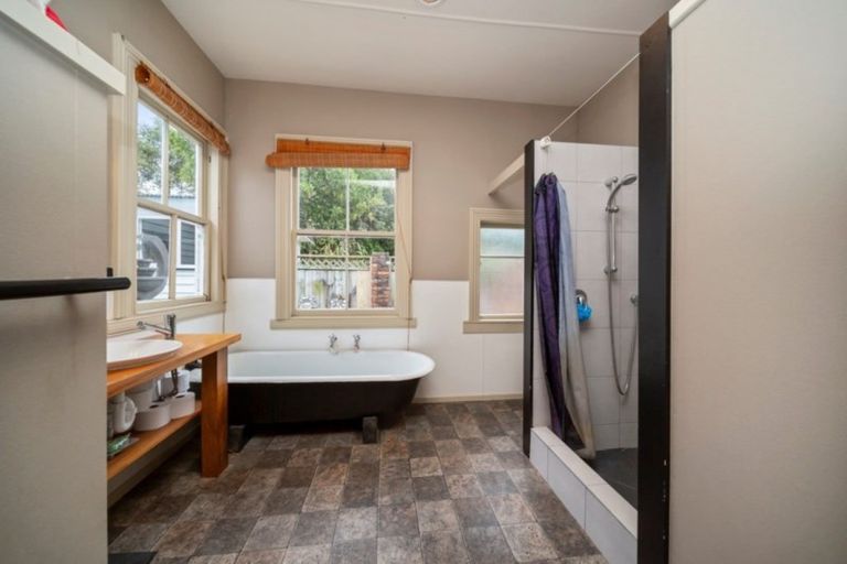 Photo of property in 295 Skinner Road, Bird Road, Stratford, 4393