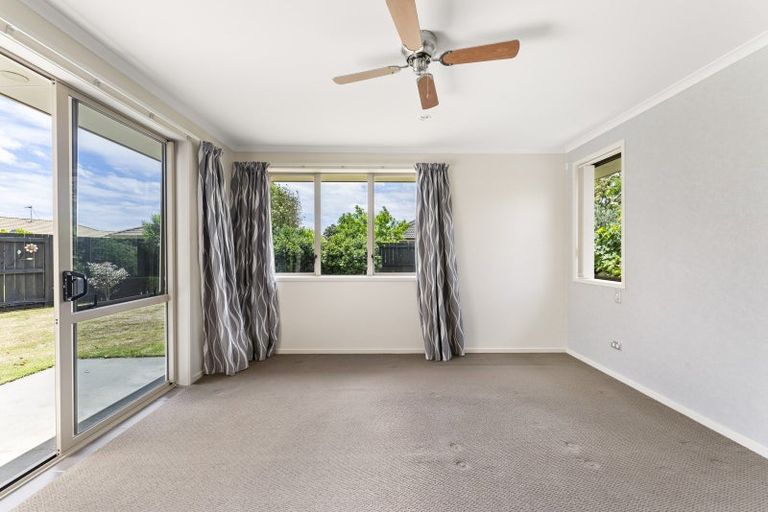 Photo of property in 11 Roxbury Place, Papamoa Beach, Papamoa, 3118