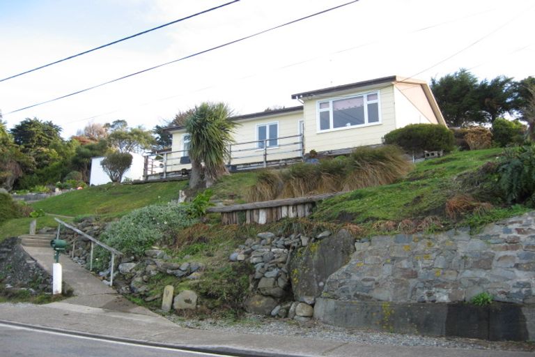 Photo of property in 30 Marine Parade, Bluff, 9814