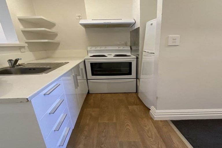 Photo of property in 3 Mckenzie Terrace, Te Aro, Wellington, 6011