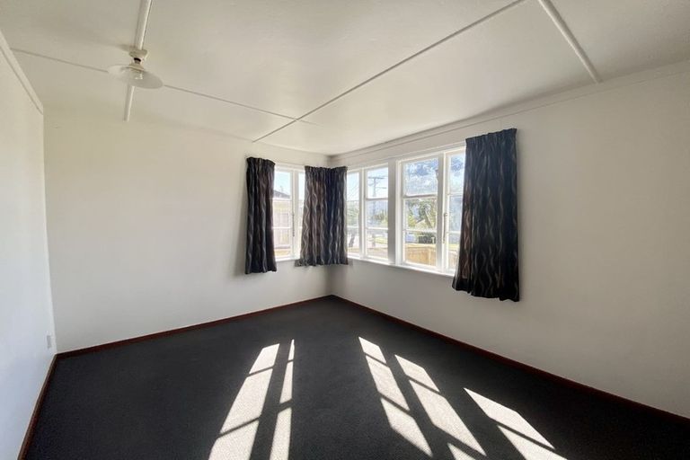 Photo of property in 103 Wilkie Crescent, Naenae, Lower Hutt, 5011