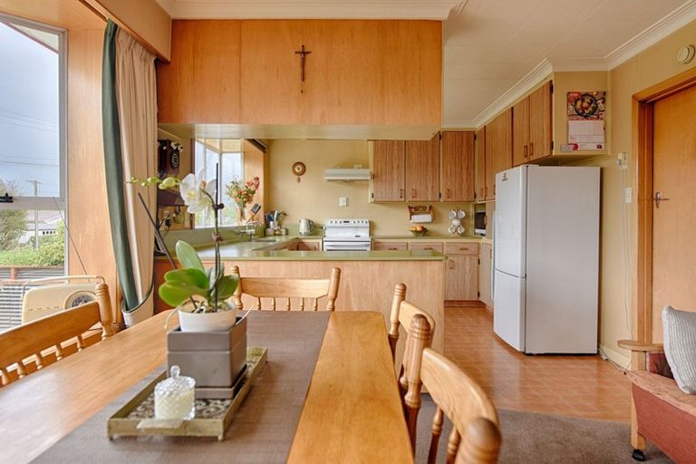 Photo of property in 18 Frank Street, Gore, 9710