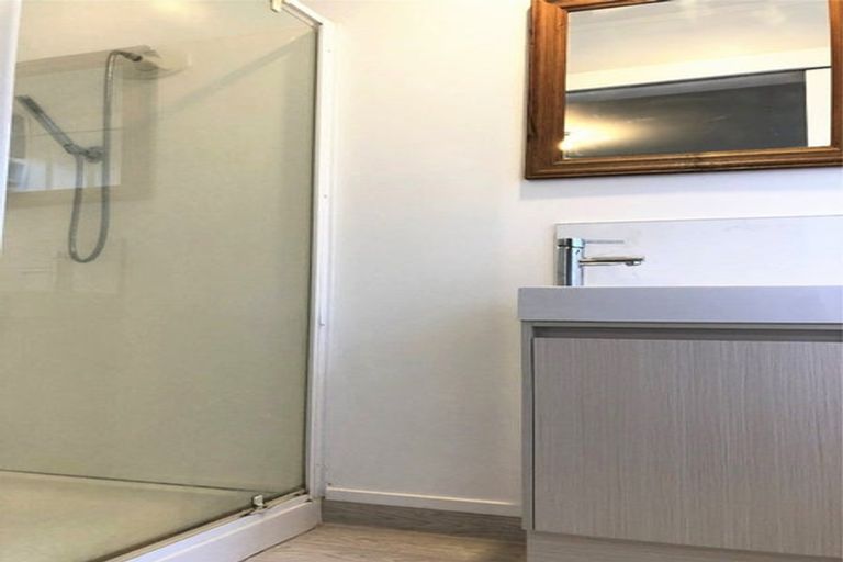 Photo of property in 41c Titirangi Road, New Lynn, Auckland, 0600