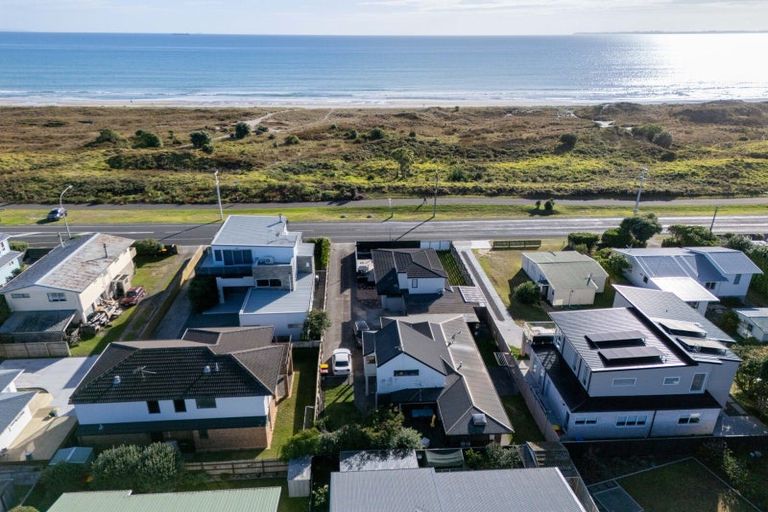 Photo of property in 614b Papamoa Beach Road, Papamoa Beach, Papamoa, 3118
