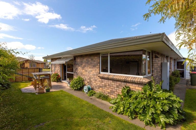 Photo of property in 27 Karina Crescent, Redwoodtown, Blenheim, 7201