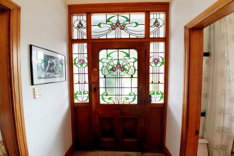 Photo of property in 286 Main Road, Tawa, Wellington, 5028