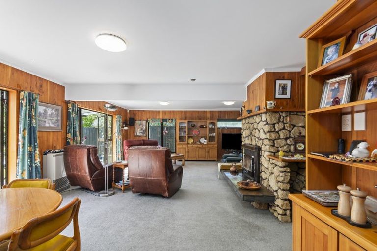 Photo of property in 138 Atawhai Road, Fitzherbert, Palmerston North, 4410