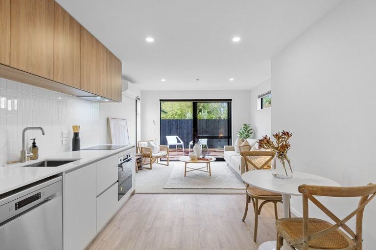 Photo of property in 4/30 Clyde Road, Upper Riccarton, Christchurch, 8041