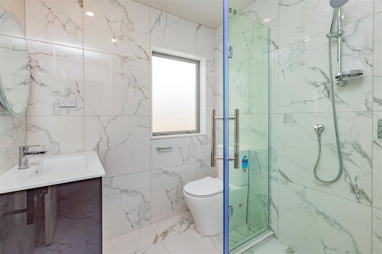 Photo of property in 38 Clayden Shuttleworth Street, Papakura, 2110