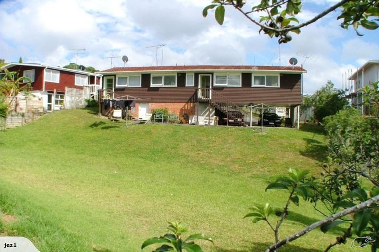 Photo of property in 19b Nutsey Avenue, Northcote, Auckland, 0627