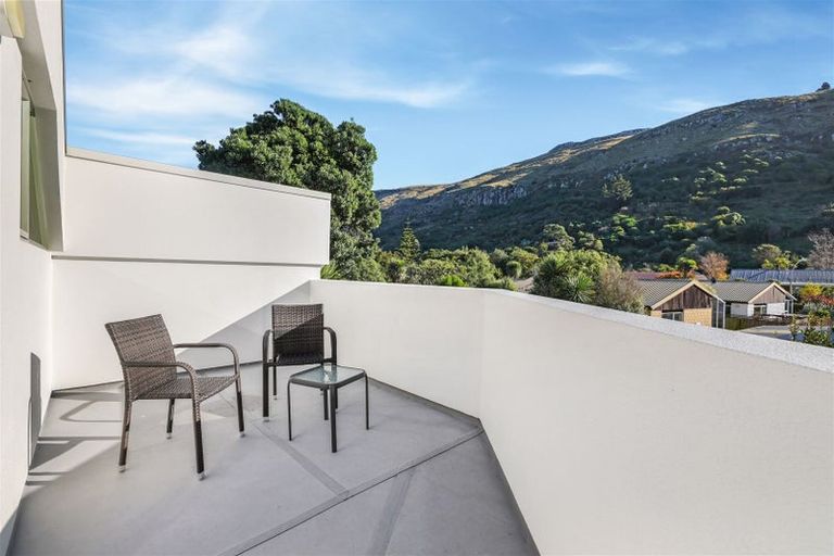 Photo of property in 4 Evans Pass Road, Sumner, Christchurch, 8081