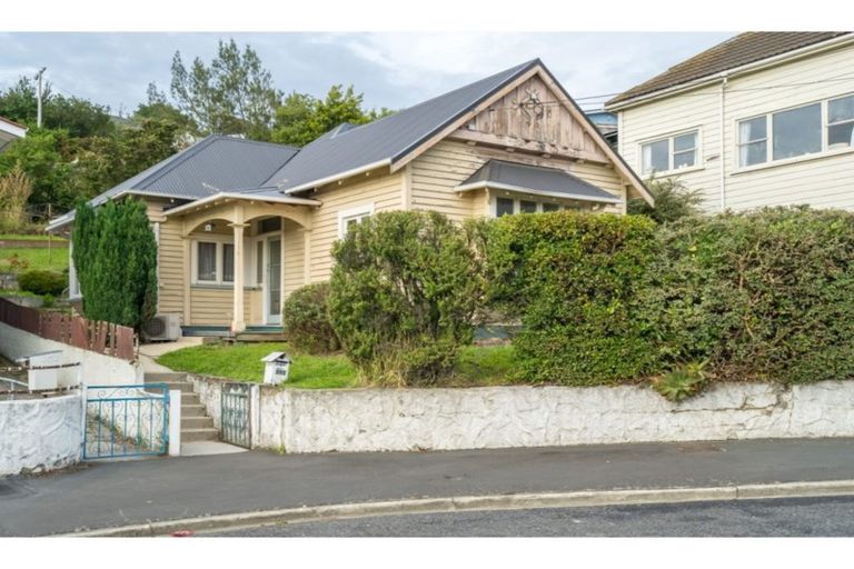 Photo of property in 395 South Road, Caversham, Dunedin, 9012
