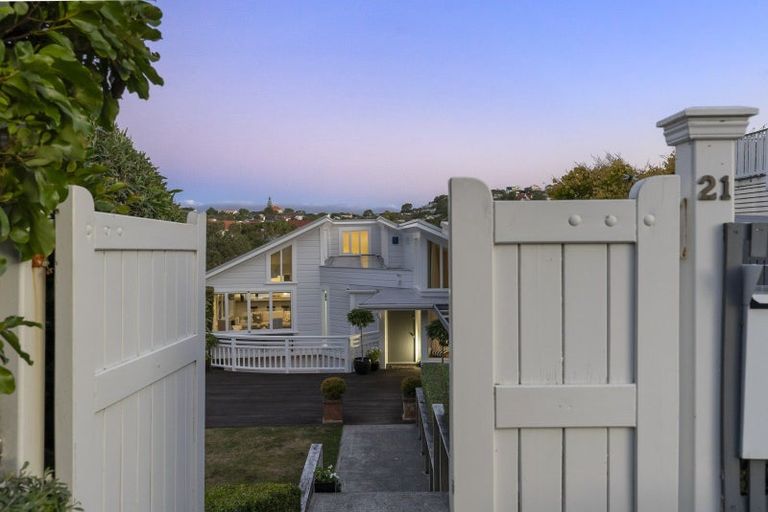 Photo of property in 21 Simla Crescent, Khandallah, Wellington, 6035