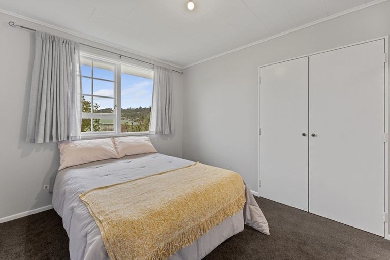 Photo of property in 56 Aniseed Grove, Timberlea, Upper Hutt, 5018