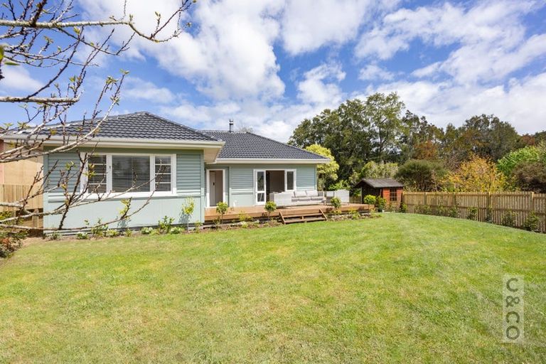 Photo of property in 29 Cambridge Road, Riverhead, 0820