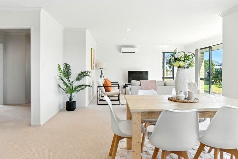 Photo of property in 24 Kowi Lakes Drive, One Tree Point, 0118