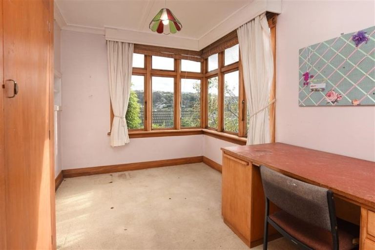 Photo of property in 36 Easther Crescent, Kew, Dunedin, 9012