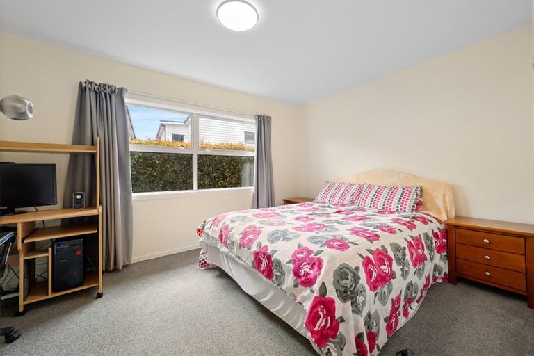 Photo of property in 1/17 Markham Place, Bucklands Beach, Auckland, 2012