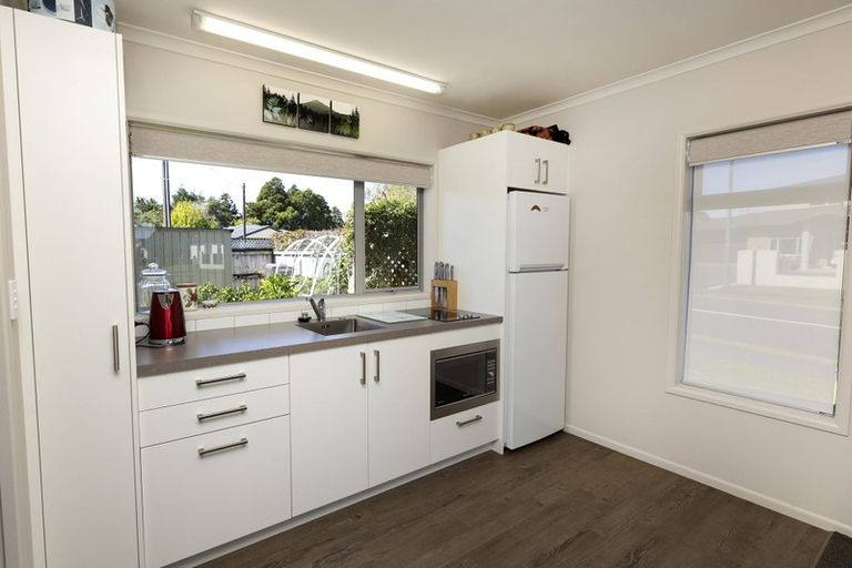 Photo of property in 2 Oakwood Drive, Highlands Park, New Plymouth, 4312