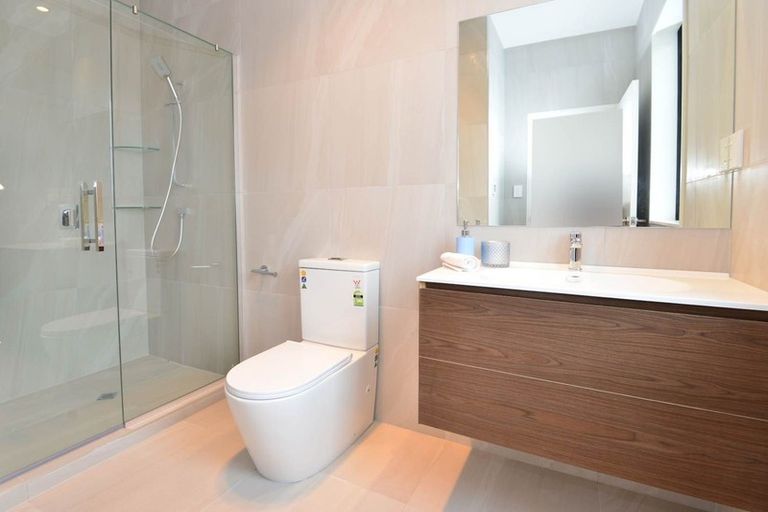 Photo of property in 12 Gilbransen Road, Kumeu, 0810