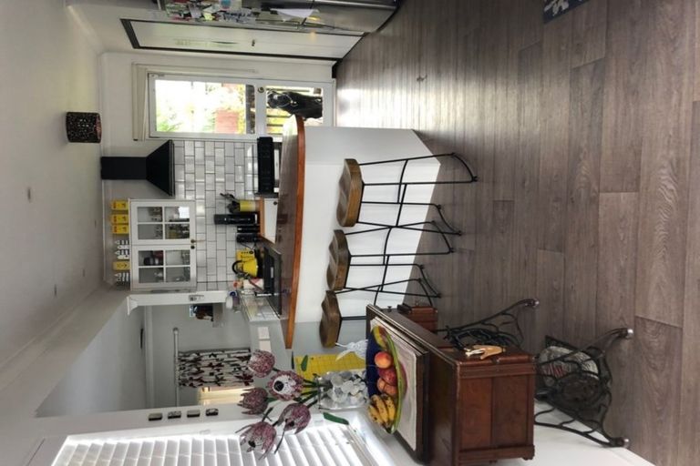 Photo of property in 6 Armitage Place, Tuakau, 2121