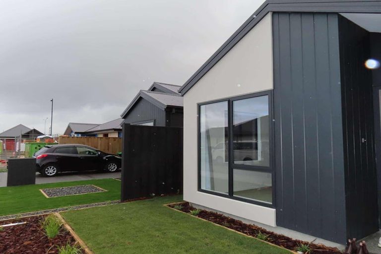 Photo of property in 26 Mcgrath Lane, Rangiora, 7400