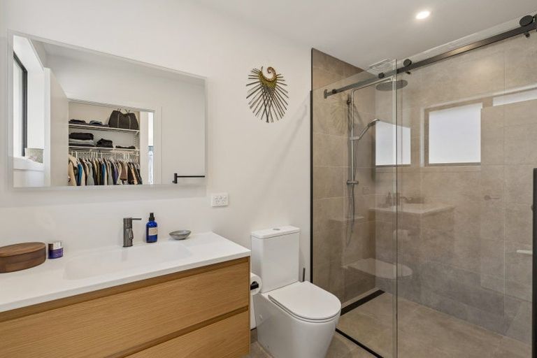 Photo of property in 39 Drysdale Road, Jacks Point, 9371