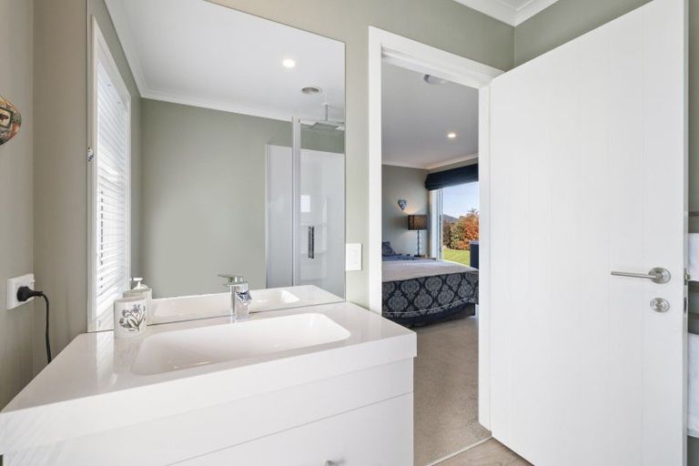 Photo of property in 19 George Street, Bulls, 4818