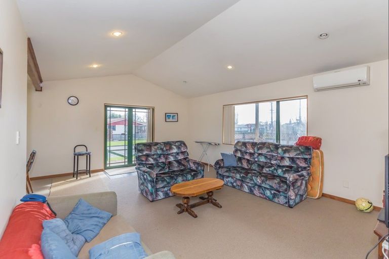 Photo of property in 1 Adkin Avenue, Levin, 5510