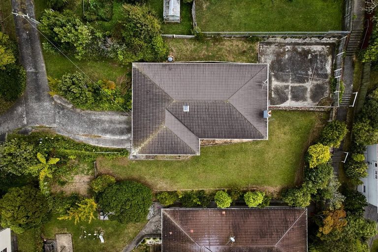 Photo of property in 44 Saint Johns Terrace, Tawa, Wellington, 5028