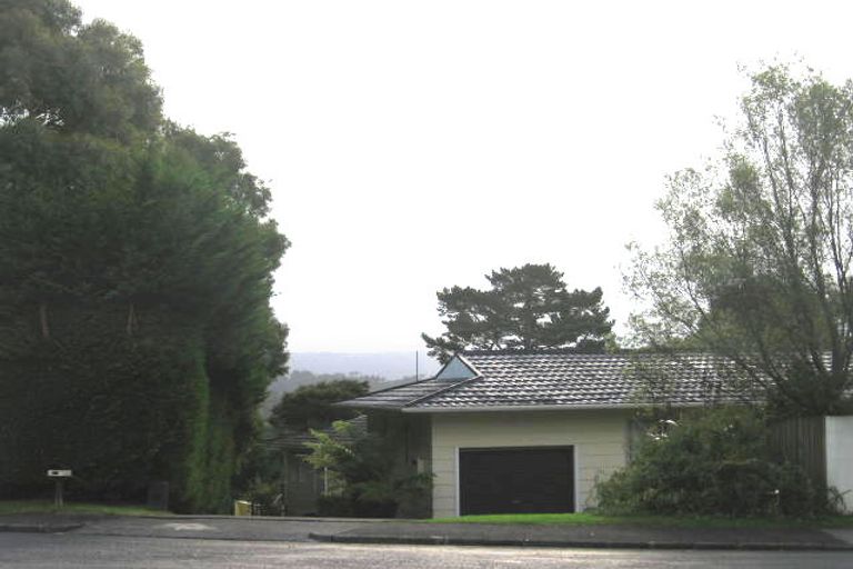 Photo of property in 1/7 Autumn Avenue, Glen Eden, Auckland, 0602