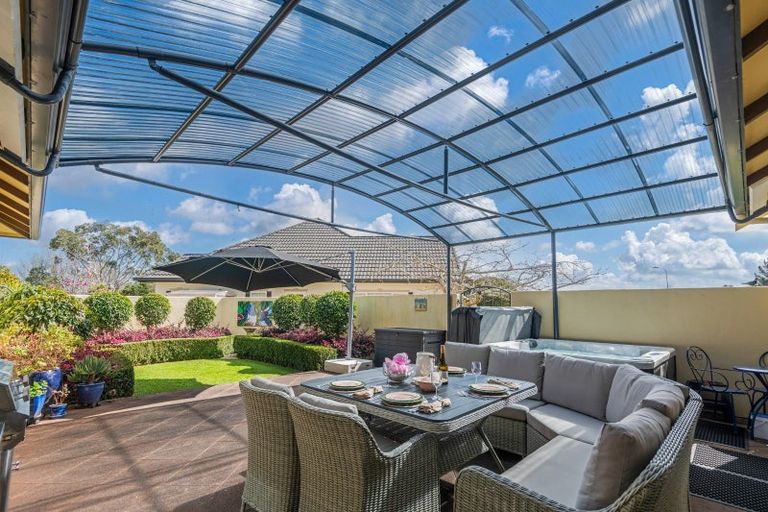 Photo of property in 33 Cashmere Drive, Fitzherbert, Palmerston North, 4410