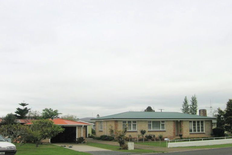 Photo of property in 8 Railway Street, Paeroa, 3600