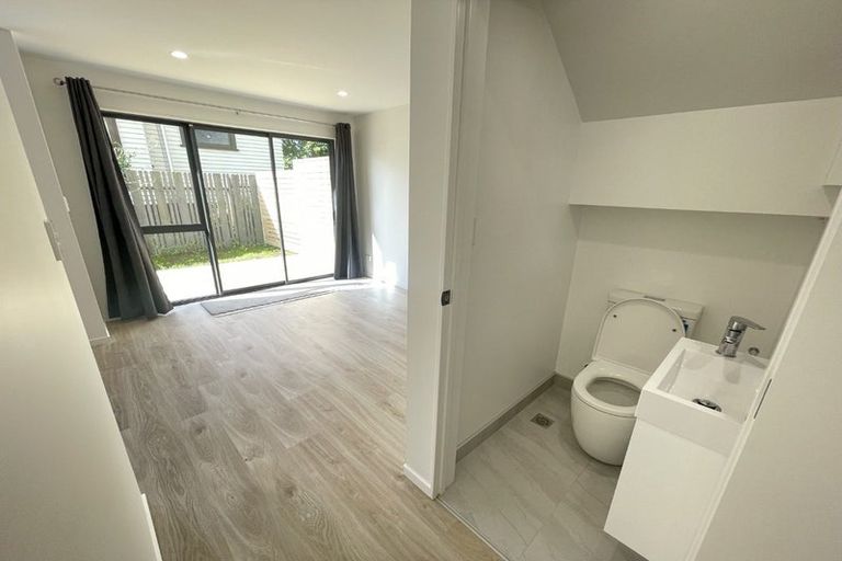 Photo of property in 5/61 East Street, Papakura, 2110