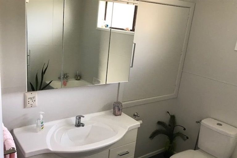 Photo of property in 300 Tukapa Street, Hurdon, New Plymouth, 4310