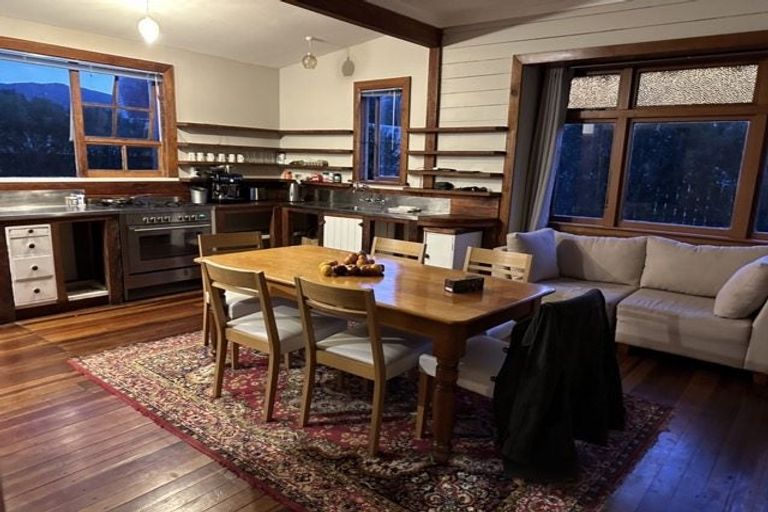 Photo of property in 36 Atutahi Street, Tokaanu, Turangi, 3381