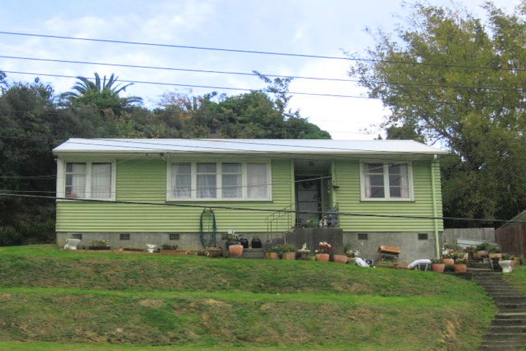 Photo of property in 280 George Street, Stokes Valley, Lower Hutt, 5019
