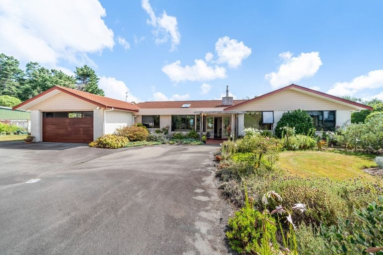 Photo of property in 298b Paekakariki Hill Road, Paekakariki Hill, Porirua, 5381
