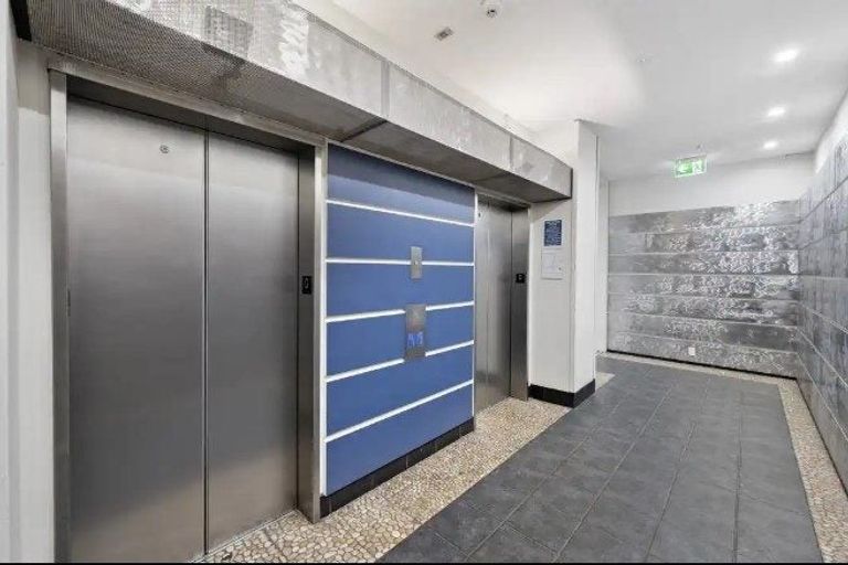 Photo of property in St Peters Apartments, 4e/192 Willis Street, Te Aro, Wellington, 6011
