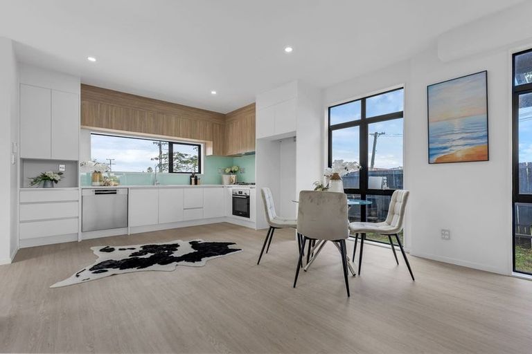Photo of property in 14c York Road, Papatoetoe, Auckland, 2104