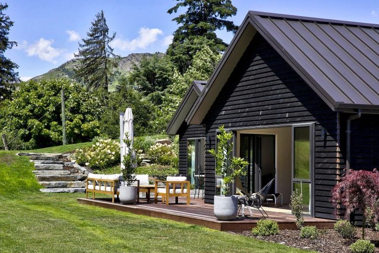 Photo of property in 12 Ellen Johnson Terrace, Lake Hayes, Queenstown, 9371