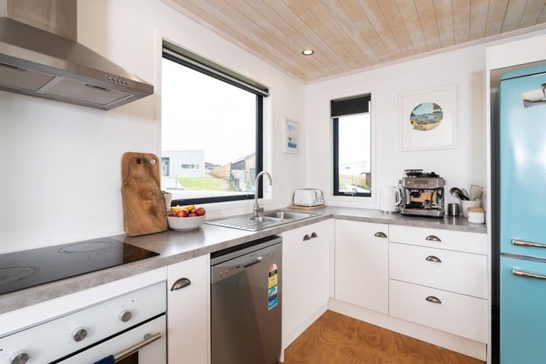 Photo of property in 19 Tunarau Street, Raglan, 3225