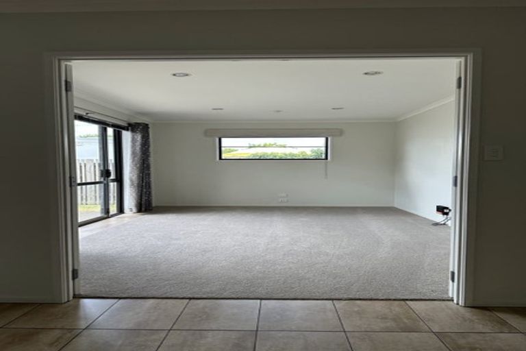 Photo of property in 13 Hoihere Drive, One Tree Point, 0118