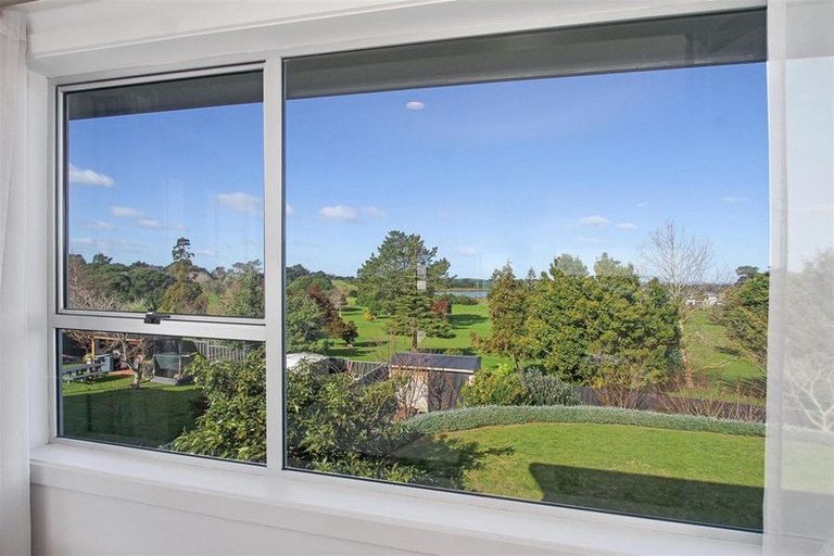 Photo of property in 172 Torkar Road, Clarks Beach, 2122