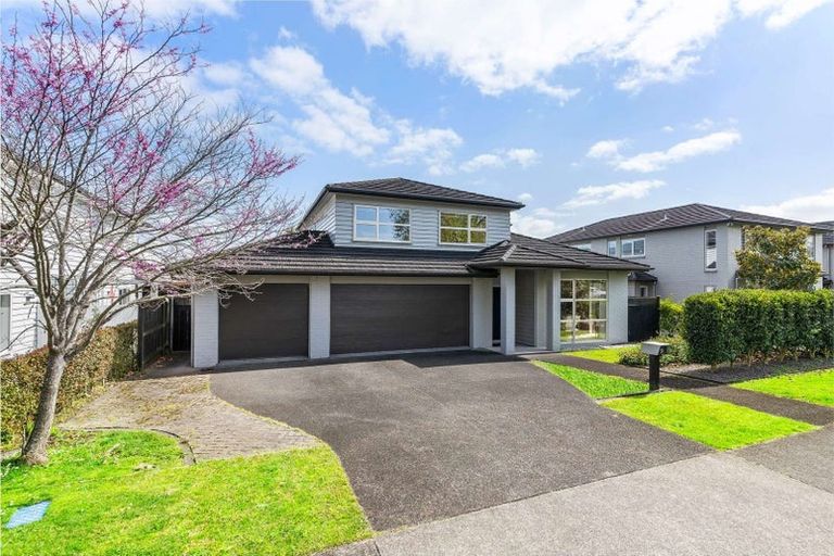 Photo of property in 31 Hinau Road, Karaka, Papakura, 2113
